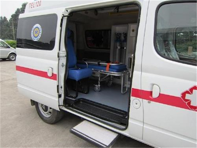 苏尼特右救护车出租服务案例7